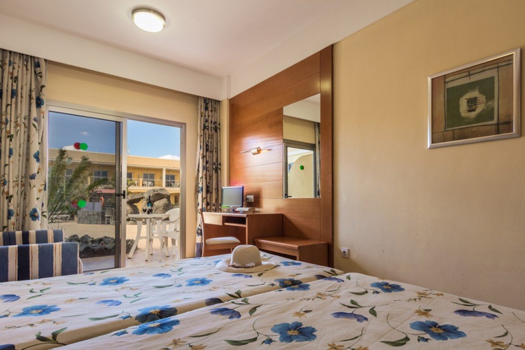 Standard room 3 adults coral cotillo beach hotel el cotillo Standard room 3 adults coral cotillo beach hotel el cotillo