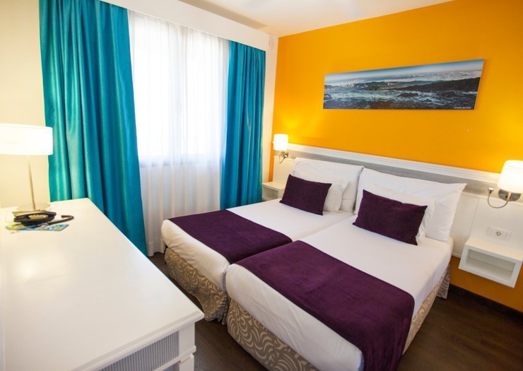 Coral grand suite 1 room with pool view 2 adults Coral Los Alisios  Los Cristianos