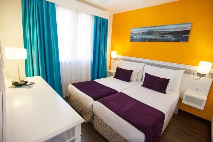 Coral grand suite 1 room with pool view 2 adults Coral Los Alisios  Los Cristianos