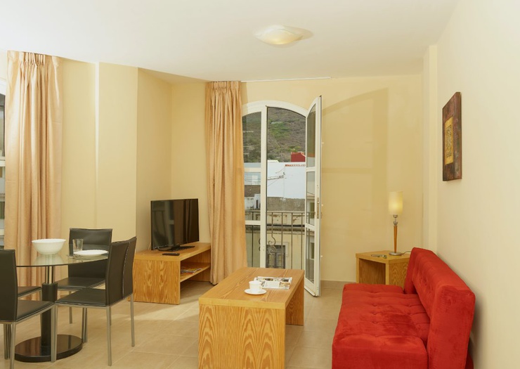 ​2 bedroom apartment with sea view (2-4 persons) Coral Los Silos 