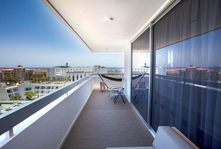 Suite Pool View Coral Suites & Spa Hotel Playa de las Américas Suite Pool View Coral Suites & Spa Hotel Playa de las Américas