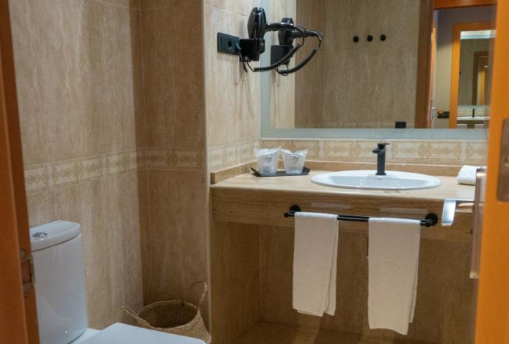 Double Standard Room Coral Cotillo Beach Hotel El Cotillo Double Standard Room Coral Cotillo Beach Hotel El Cotillo