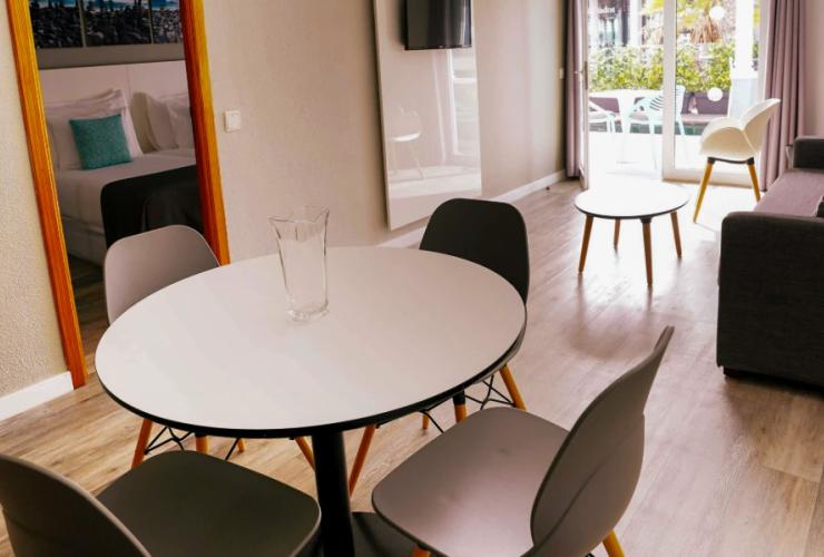 A1 Apartment Swim-Up with Private Pool Apartments Coral Compostela Beach Golf Playa de las Américas A1 Apartment Swim-Up with Private Pool Apartments Coral Compostela Beach Golf Playa de las Américas