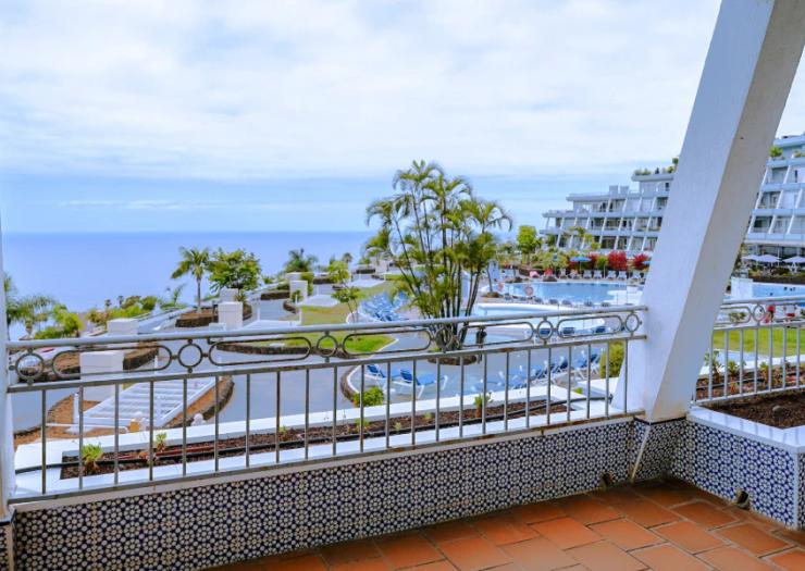 1 bedroom apartment with a pool/ocean view Apartments Coral La Quinta Park Suites Santa Ursula 1 bedroom apartment with a pool/ocean view Apartments Coral La Quinta Park Suites Santa Ursula